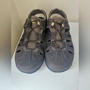 Teva-Hiking Men's Outdoor Brown  Sandals Barely Worn.
